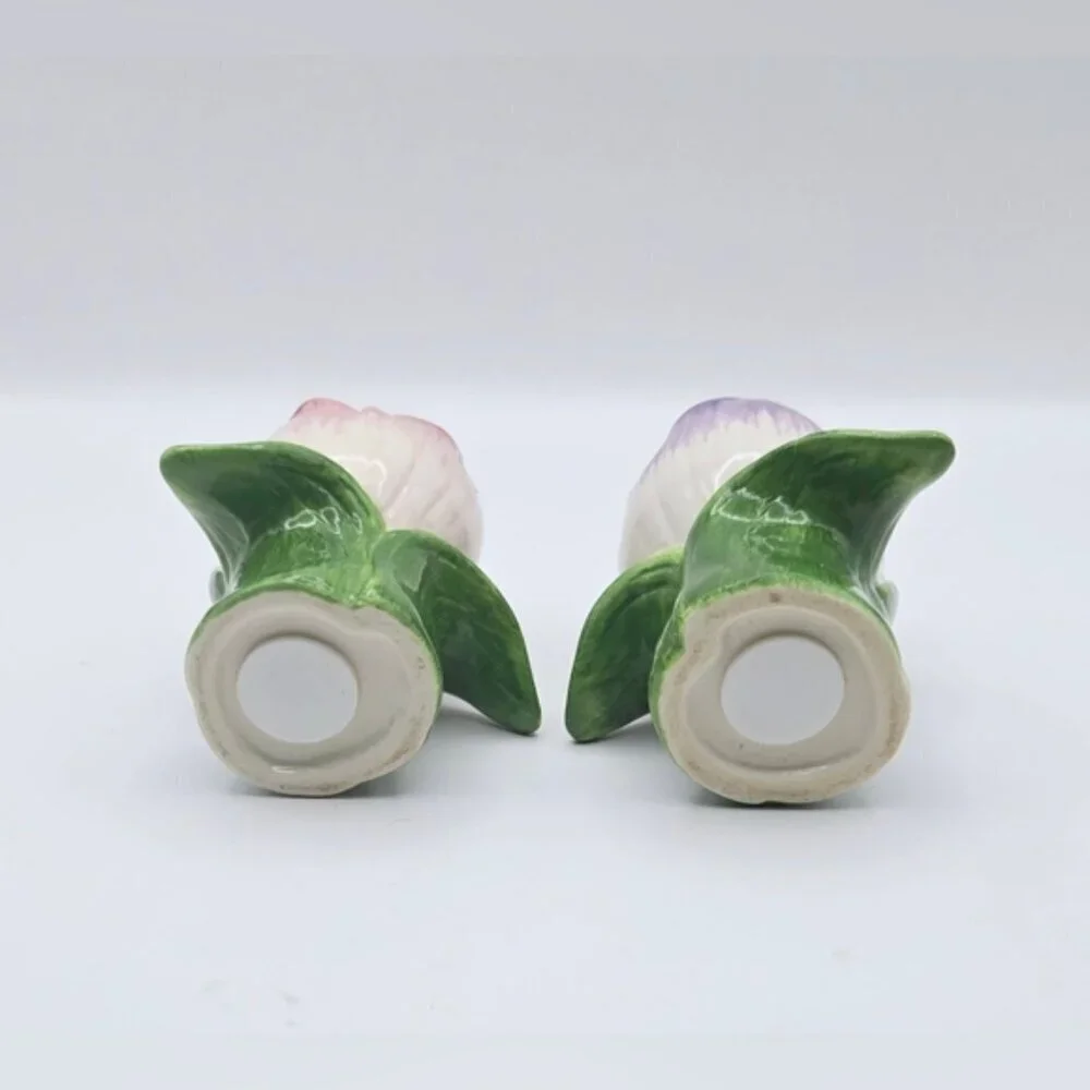 Vintage 90's Set of Ceramic Tulip Salt and Pepper Shakers ~ Farmhouse